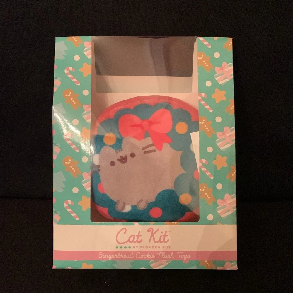 Pusheen Christmas wreath cat toy crinkle NWT